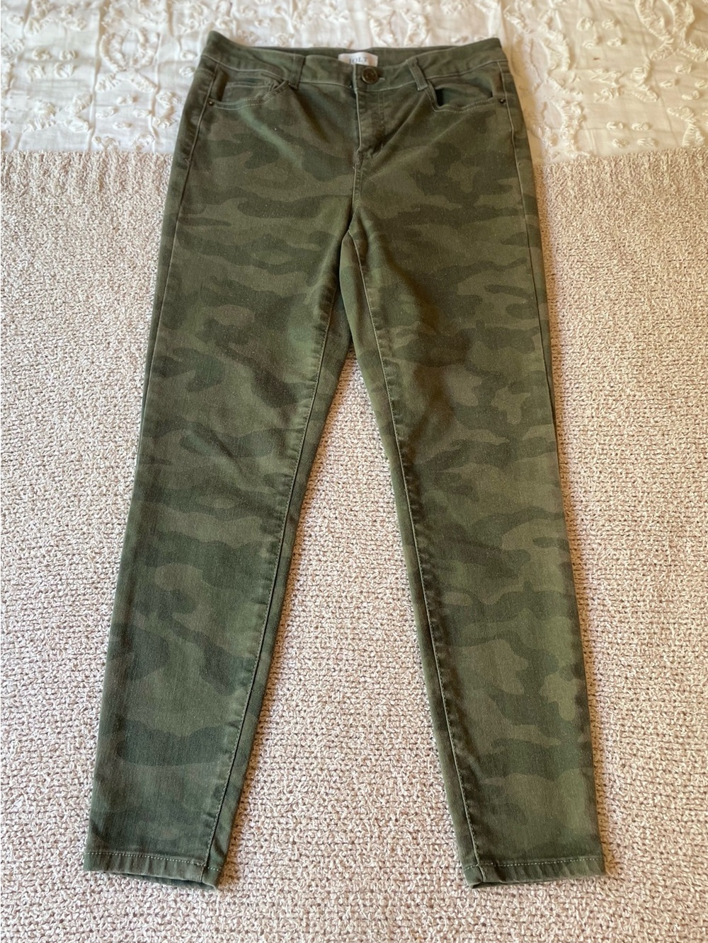 Women’s Olive Camo Skinny Jeans